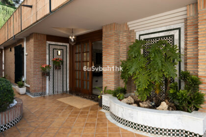 5ca68d38709bb5ae6b0541b457920a87 - 32