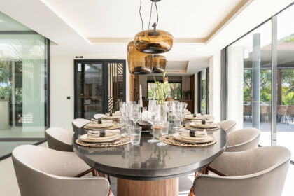 63d9a67e58719ce777b24a98595bead8 - 17