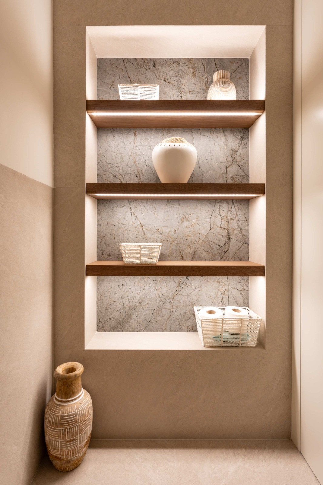 63d9a67e58719ce777b24a98595bead8 - 28