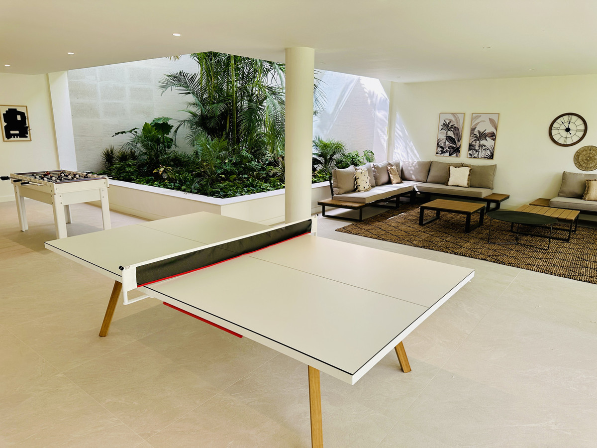 63d9a67e58719ce777b24a98595bead8 - 36