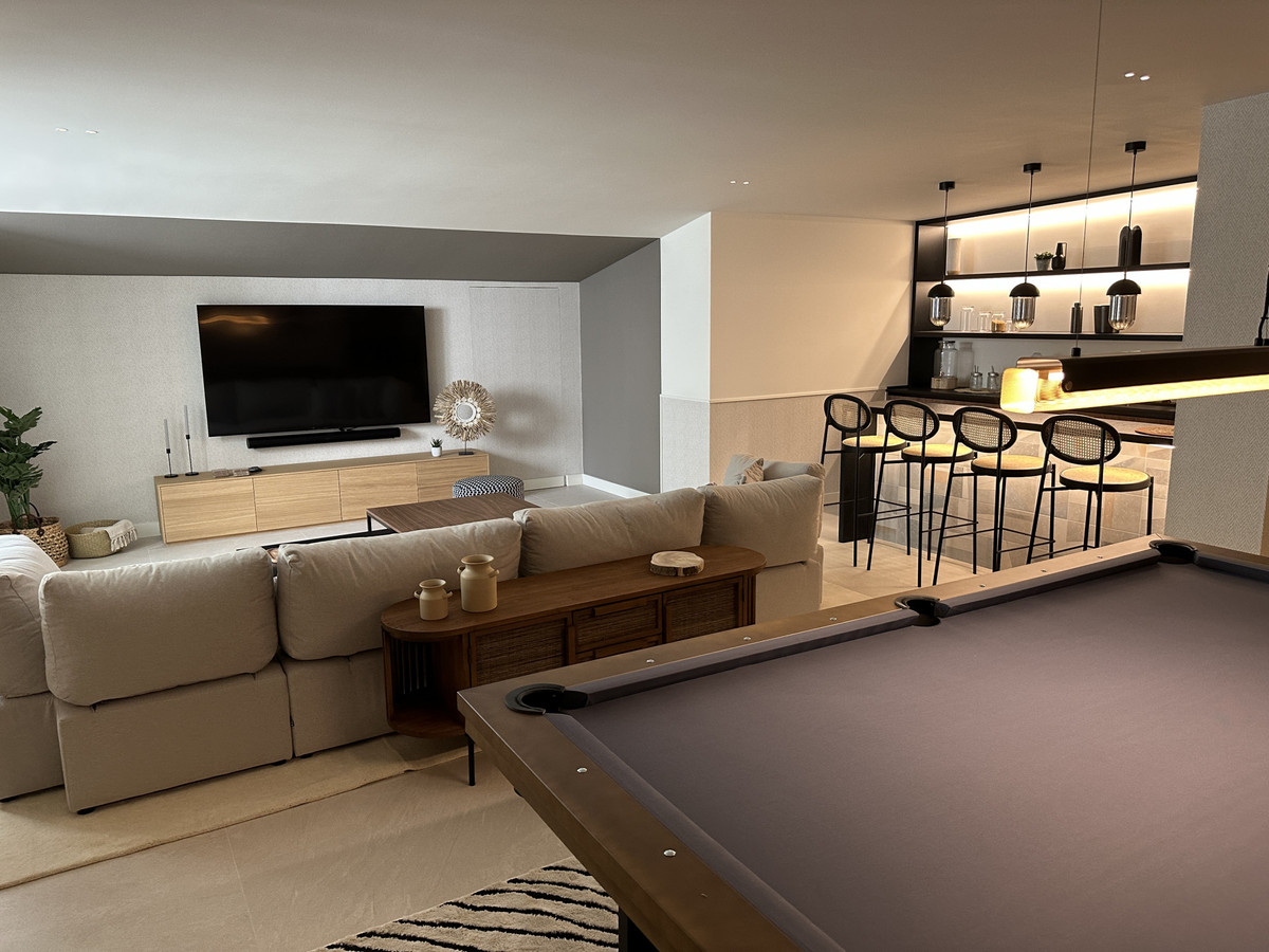 63d9a67e58719ce777b24a98595bead8 - 42