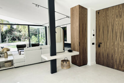 63d9a67e58719ce777b24a98595bead8 - 44