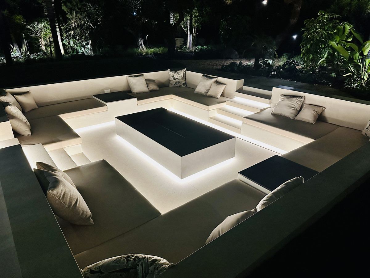 63d9a67e58719ce777b24a98595bead8 - 45