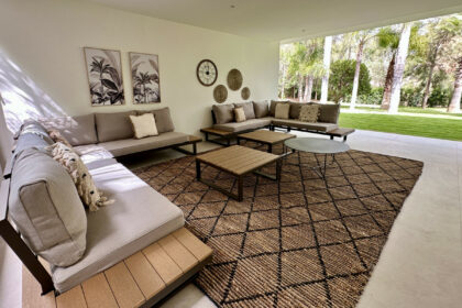 63d9a67e58719ce777b24a98595bead8 - 50