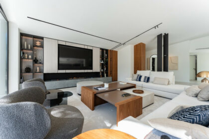 63d9a67e58719ce777b24a98595bead8 - 7