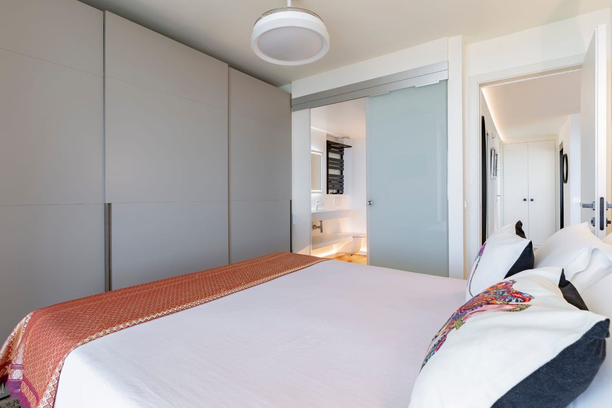 63dcf6efeb54d79fd4e1f117ee8a6f3f - 14