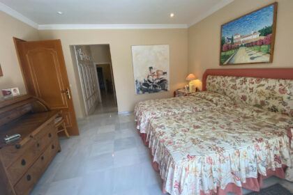 6469bbacc52eec6db90c60ea04fb333c - 25