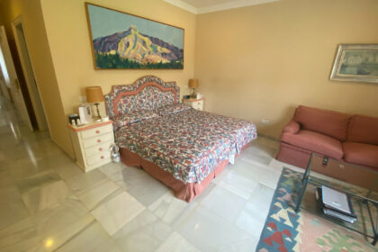 6469bbacc52eec6db90c60ea04fb333c - 26