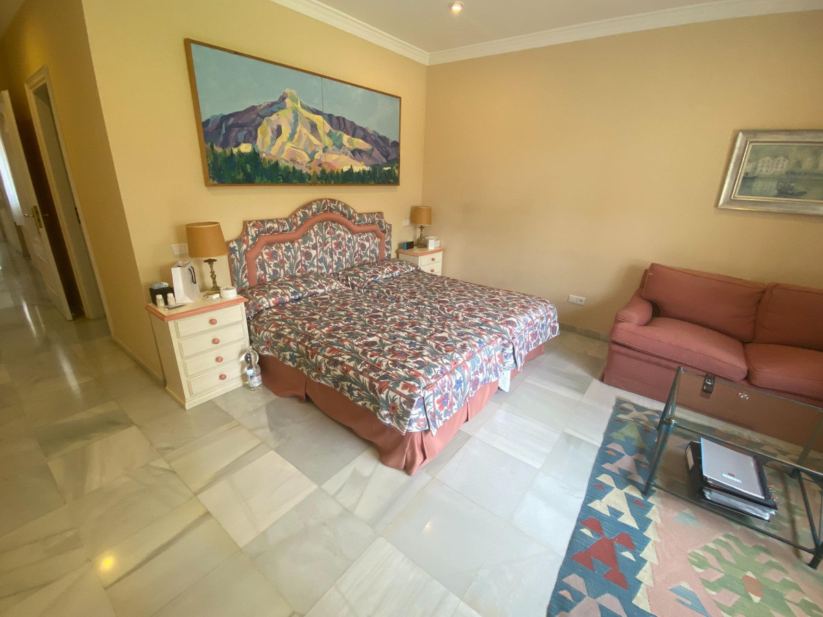 6469bbacc52eec6db90c60ea04fb333c - 26