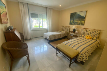 6469bbacc52eec6db90c60ea04fb333c - 28