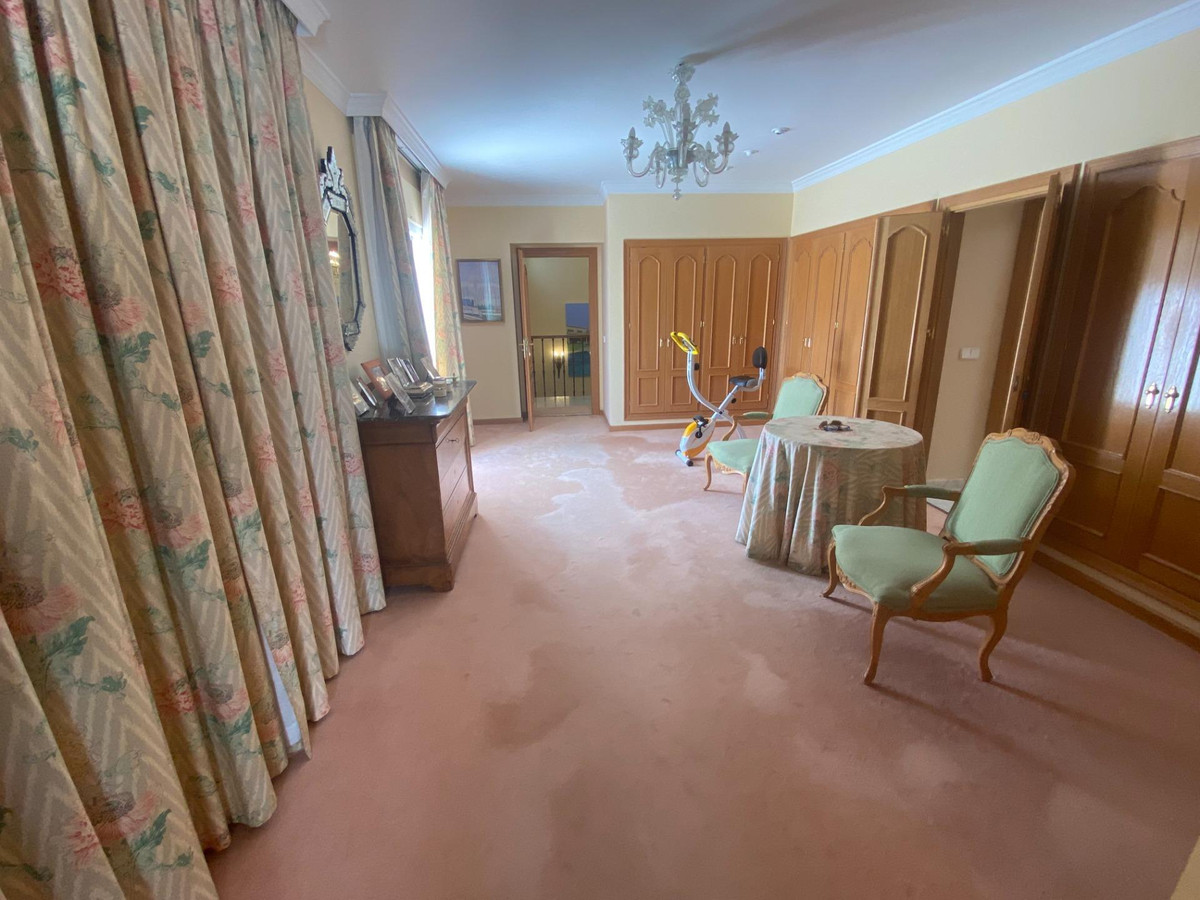 6469bbacc52eec6db90c60ea04fb333c - 30