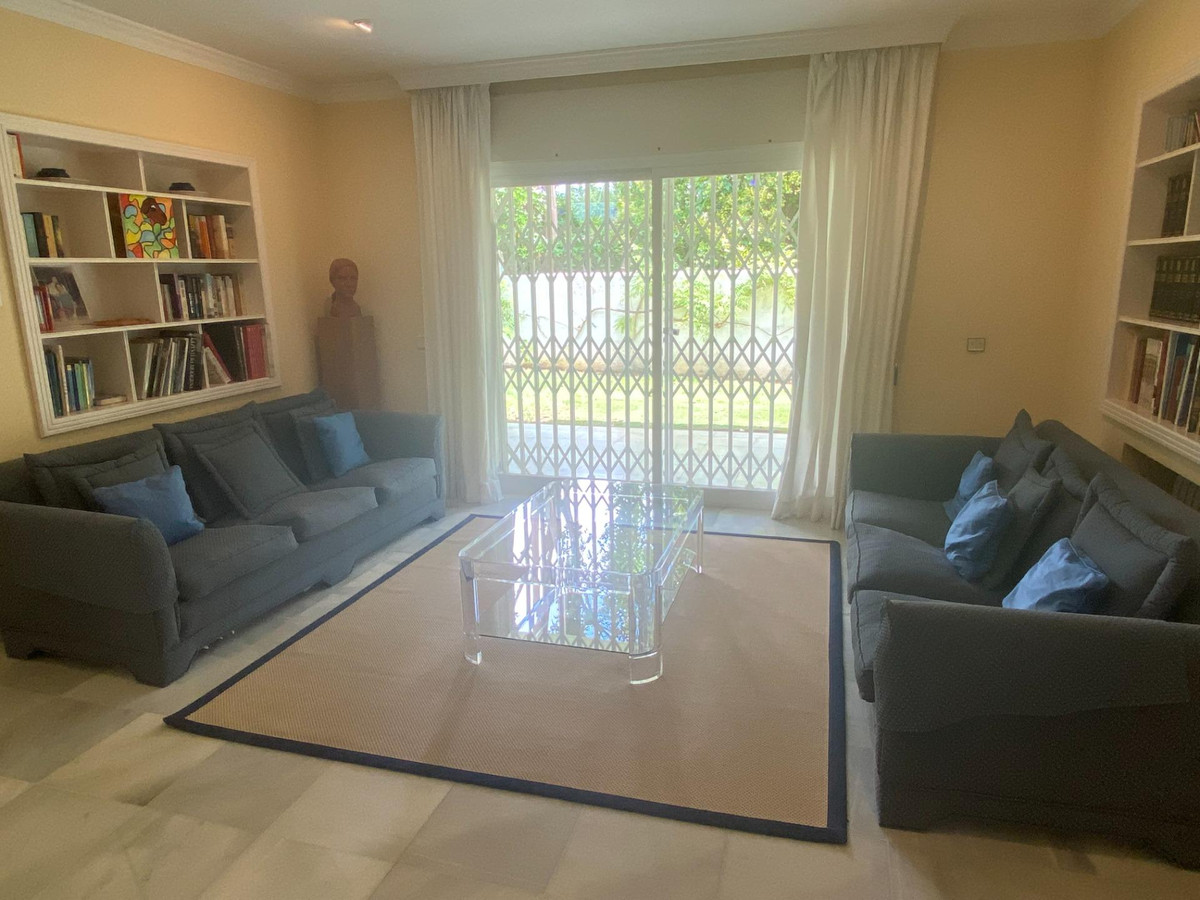 6469bbacc52eec6db90c60ea04fb333c - 34