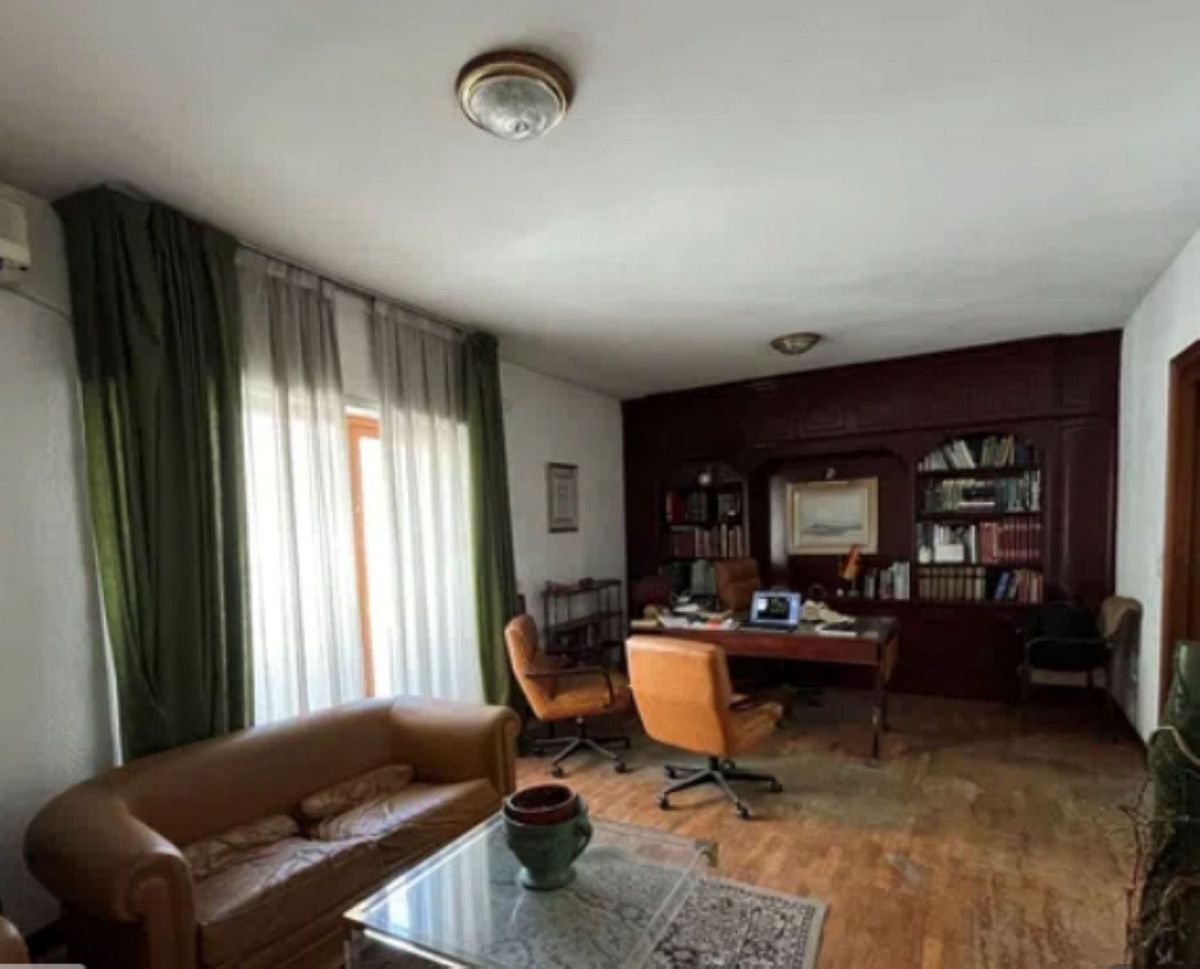 65cf20f70174a70449b90424cdf4c923 - 5