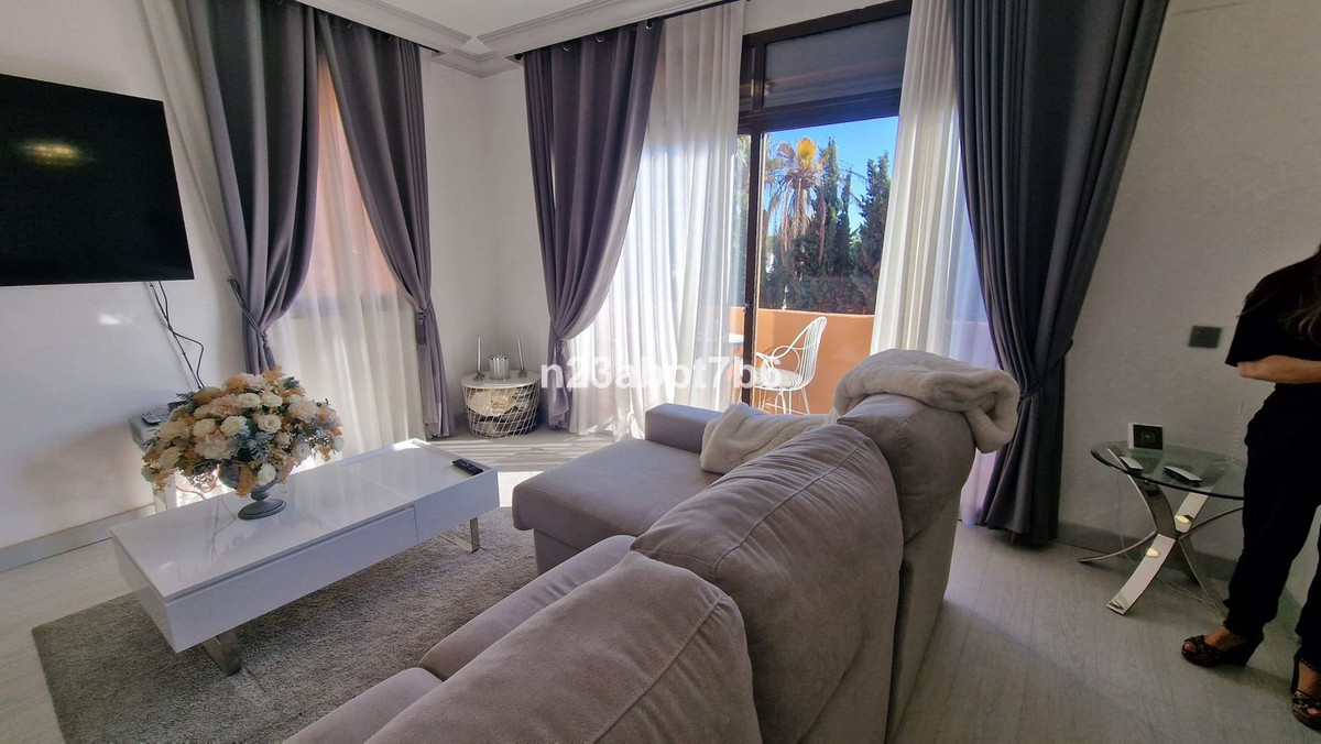 66be72b13ef24b9624747362411a2d1e - 2