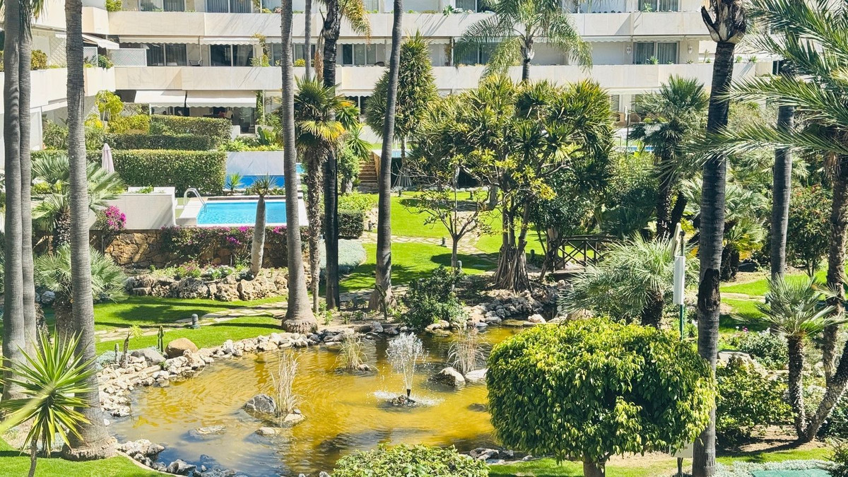 6959c1ec08de8fcc9703c5a43275a284 - 19