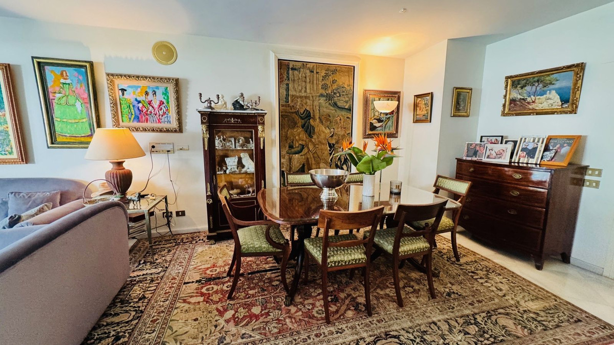 6959c1ec08de8fcc9703c5a43275a284 - 24