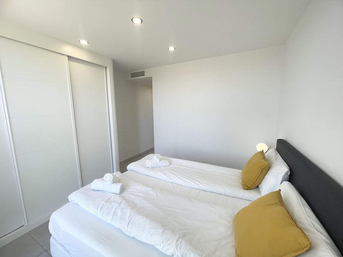 6b264a4a44ffd33917f1b1749cb83ebf - 22