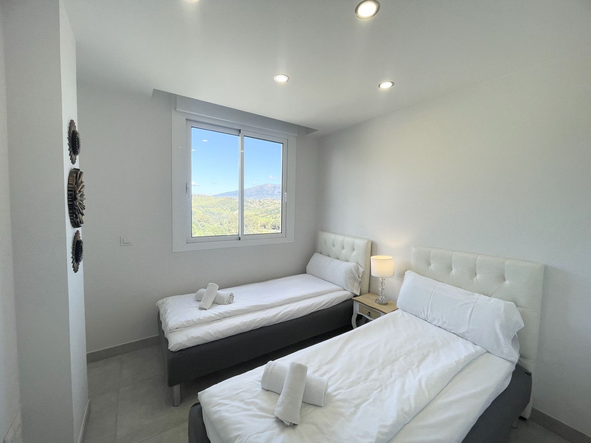 6b264a4a44ffd33917f1b1749cb83ebf - 28