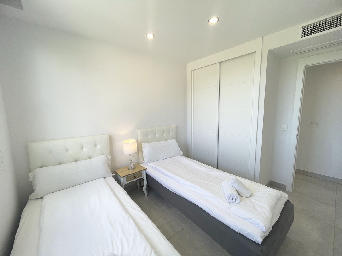 6b264a4a44ffd33917f1b1749cb83ebf - 30