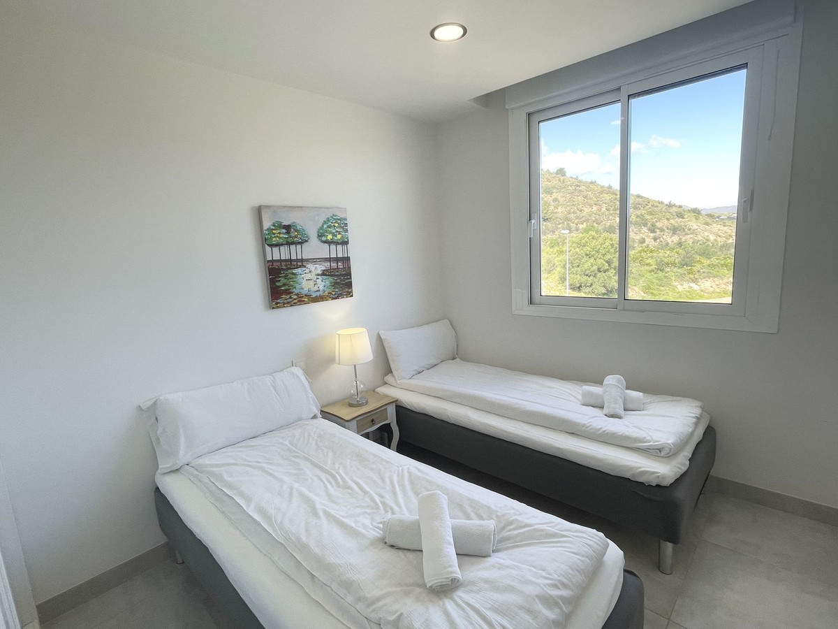 6b264a4a44ffd33917f1b1749cb83ebf - 34