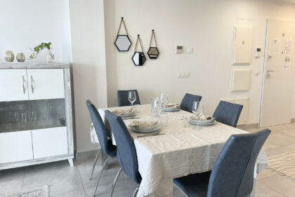 6b264a4a44ffd33917f1b1749cb83ebf - 9