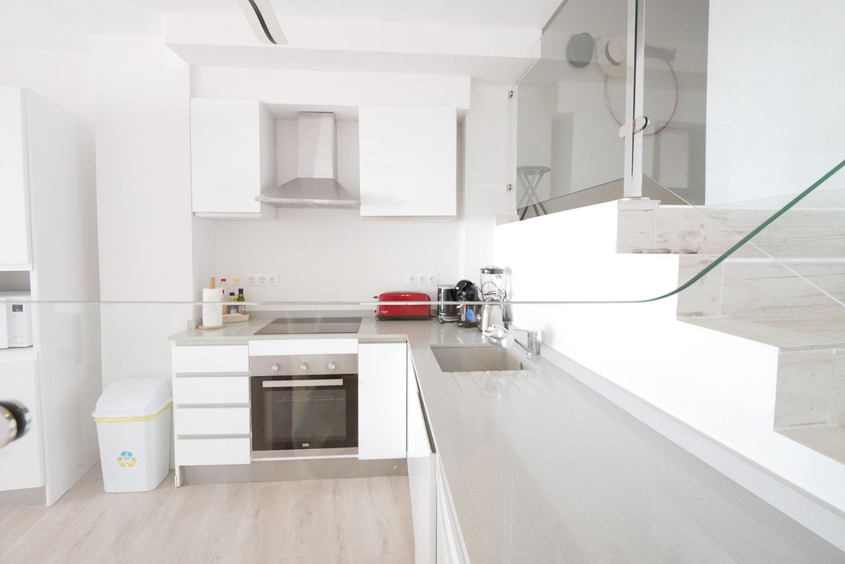 6badc50ef0e18aed7538ea08e1aab116 - 5