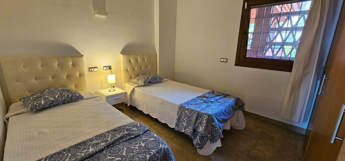 747de4a2eb1c1f4bb7b0632aa3813f5e - 19