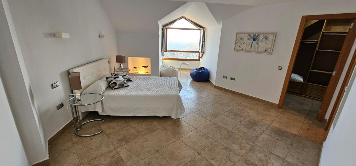 747de4a2eb1c1f4bb7b0632aa3813f5e - 21