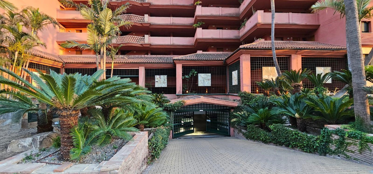 747de4a2eb1c1f4bb7b0632aa3813f5e - 34