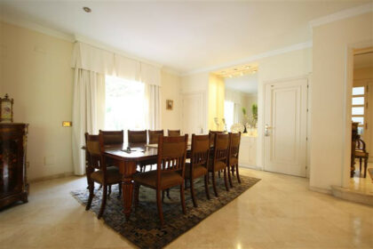 74e19be56056f42761e9c40d37b9105c - 13