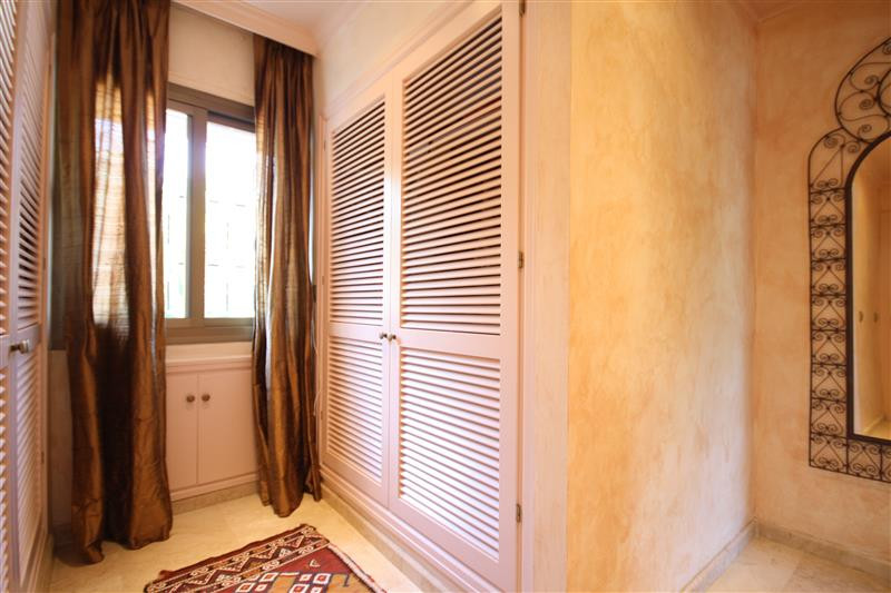 74e19be56056f42761e9c40d37b9105c - 14