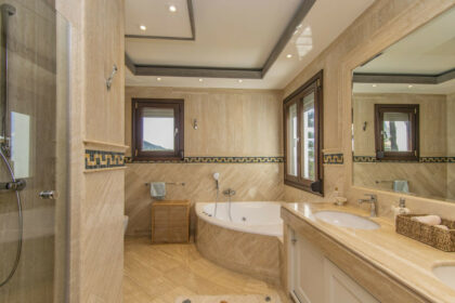 76088d77b8d261719e4f20ebf778fad5 - 10