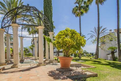 76088d77b8d261719e4f20ebf778fad5 - 44