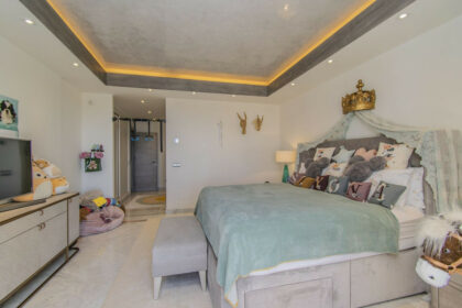 76088d77b8d261719e4f20ebf778fad5 - 9