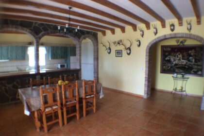 77fdfd9cdb8e303532617cec73e04f92 - 11