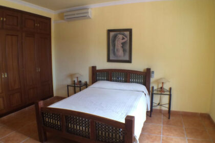 77fdfd9cdb8e303532617cec73e04f92 - 13