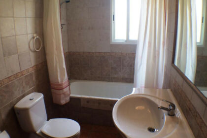 77fdfd9cdb8e303532617cec73e04f92 - 16