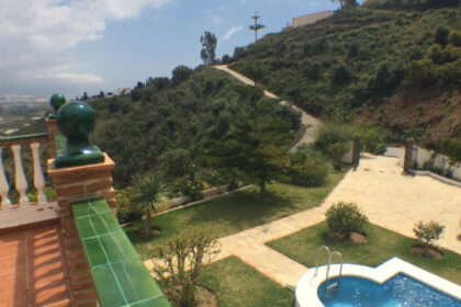 77fdfd9cdb8e303532617cec73e04f92 - 2