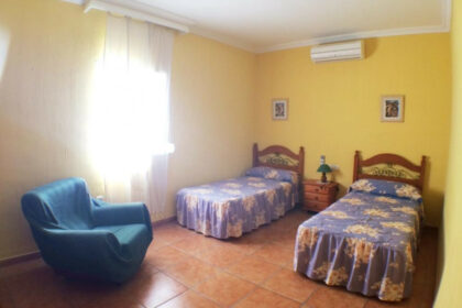 77fdfd9cdb8e303532617cec73e04f92 - 7