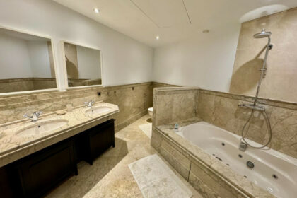 7d4dfa544f8f4c22b62973a6edc77730 - 14