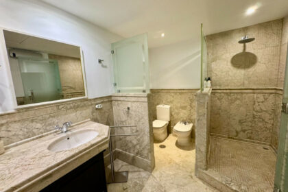 7d4dfa544f8f4c22b62973a6edc77730 - 20