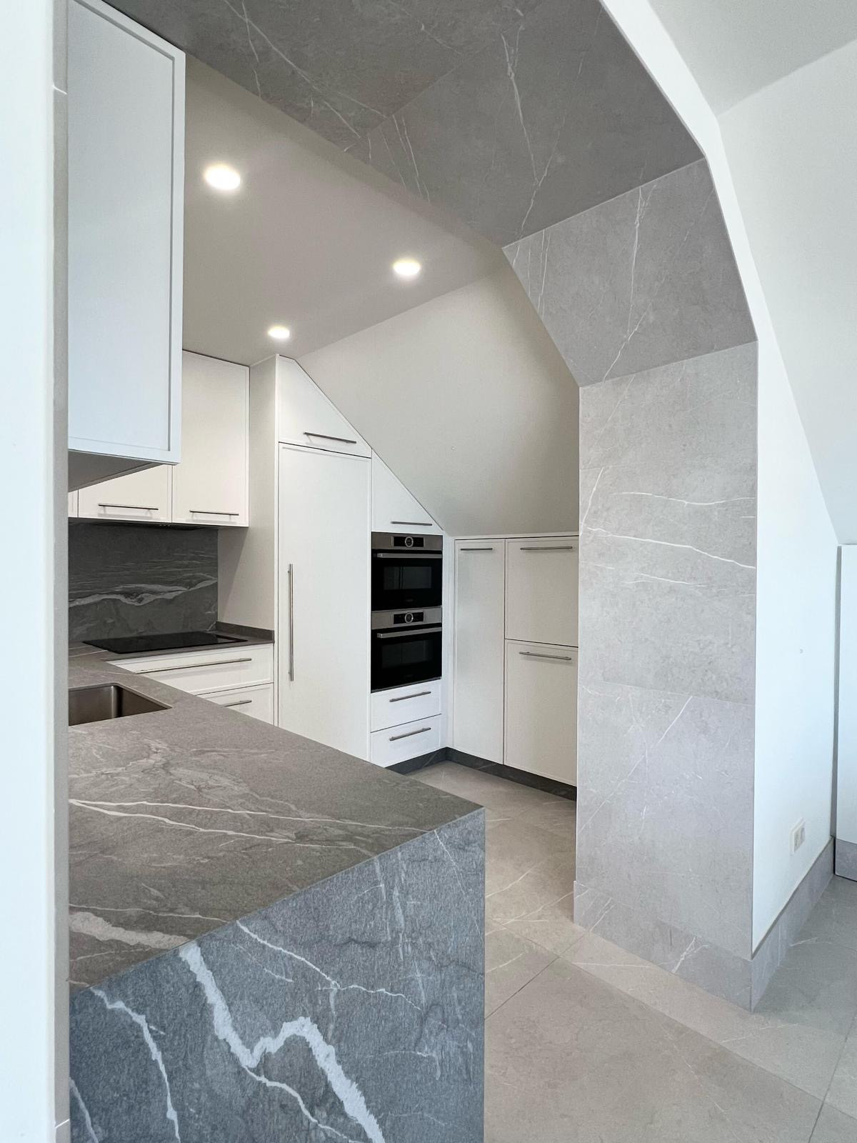 80ab4c7d164c55f792a0db7eb94336e6 - 17