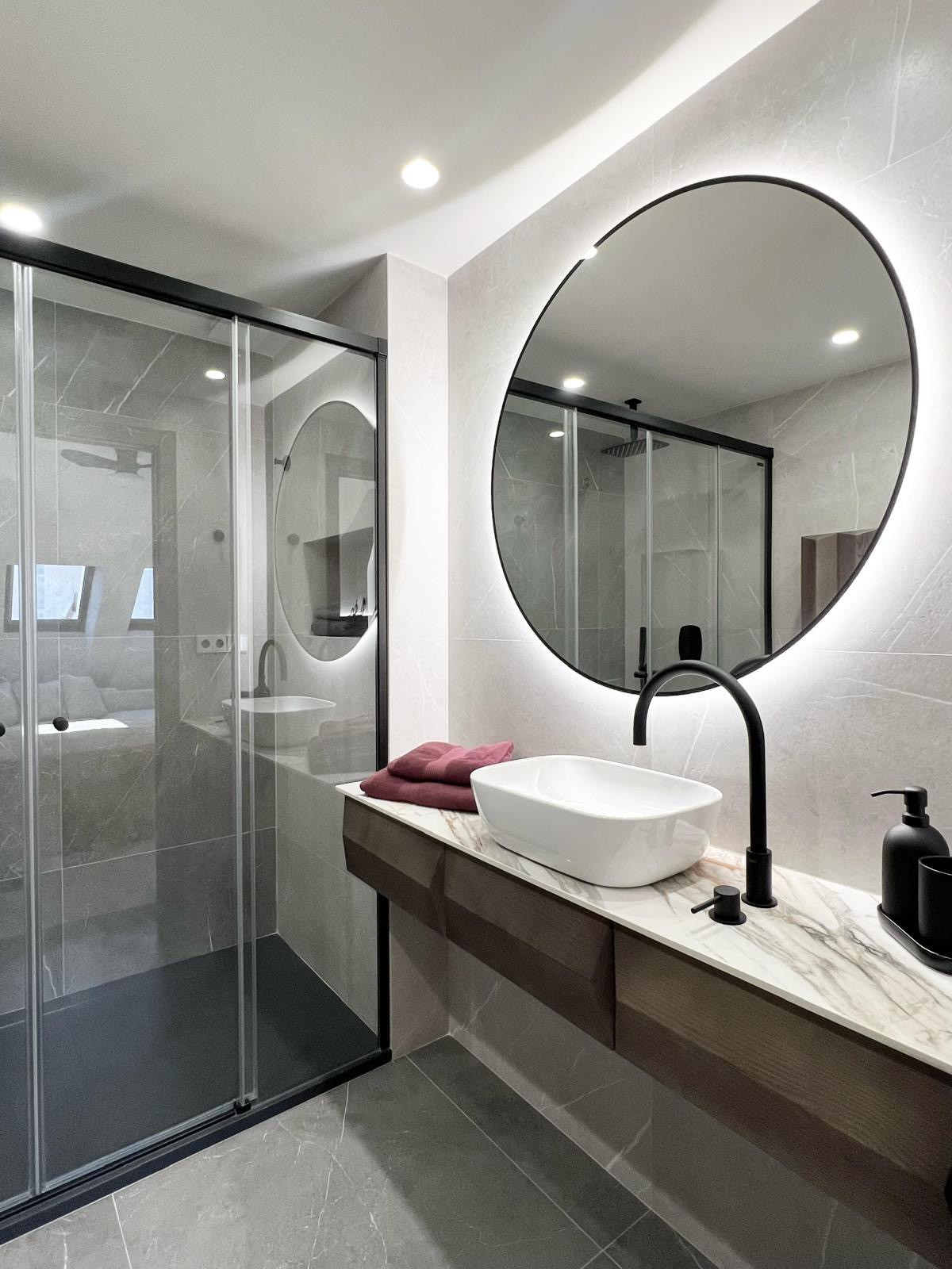 80ab4c7d164c55f792a0db7eb94336e6 - 20