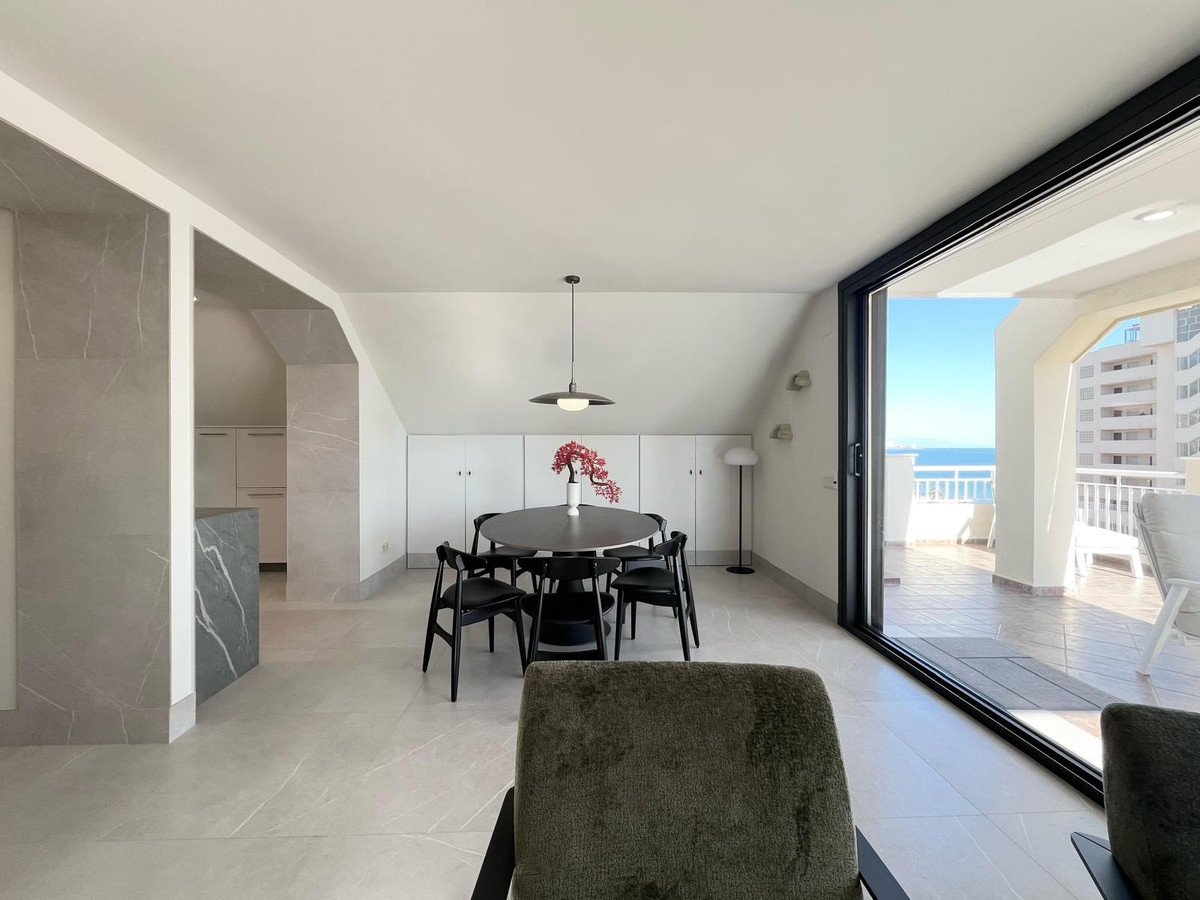 80ab4c7d164c55f792a0db7eb94336e6 - 21