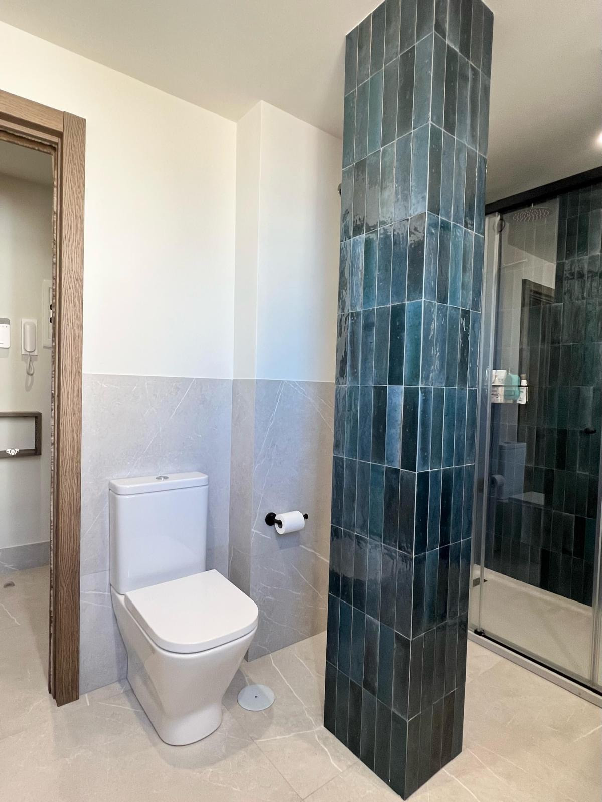 80ab4c7d164c55f792a0db7eb94336e6 - 25