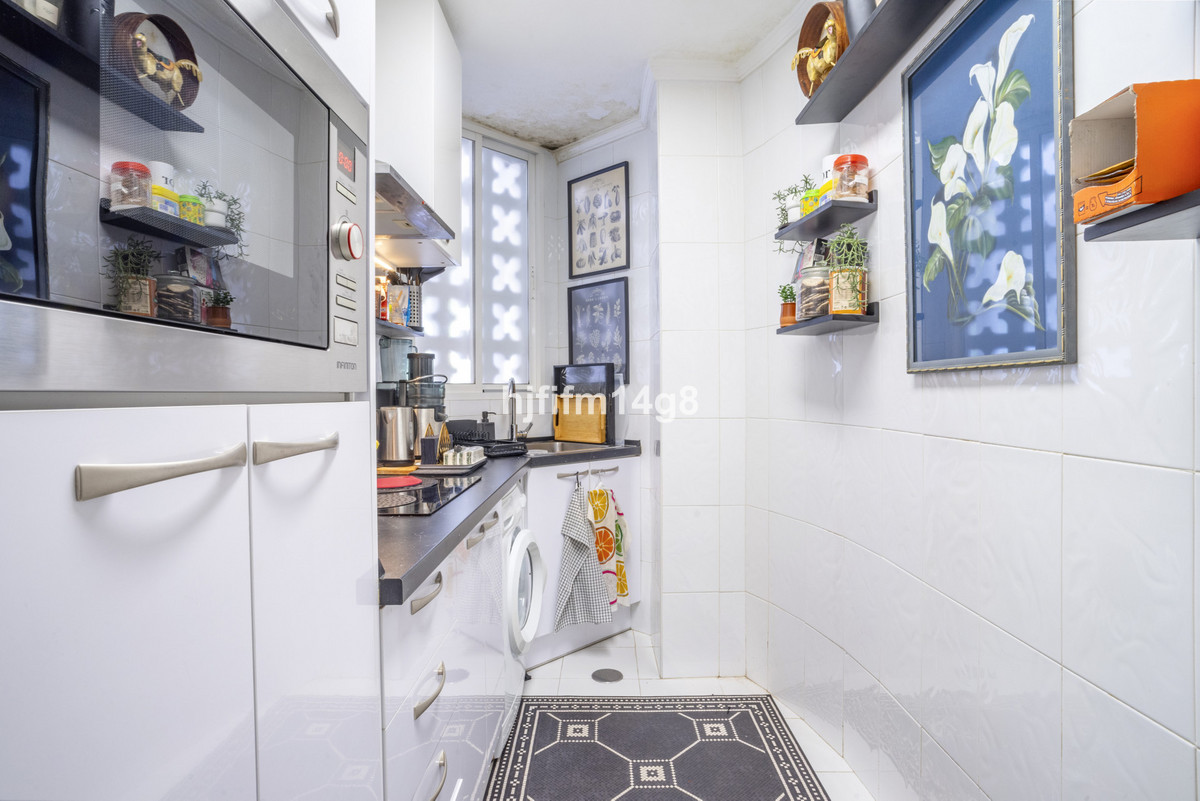 841337a7c7653952e7fe7f07f8cf2f2f - 9