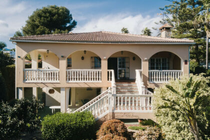 8551fd26e7cb94aaef7af0eb62567a4a - 17