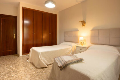 8551fd26e7cb94aaef7af0eb62567a4a - 31