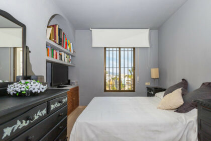 85cdc0e7b1ef6c5bc5bd786523027687 - 21