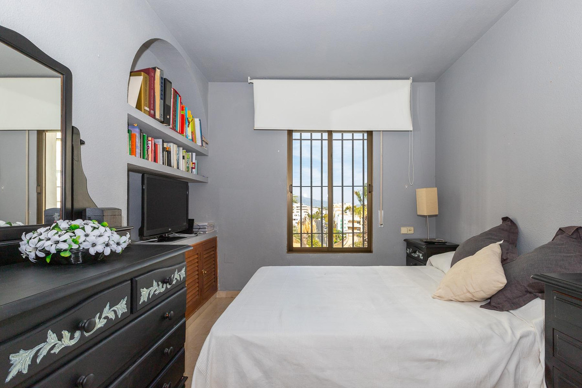 85cdc0e7b1ef6c5bc5bd786523027687 - 21